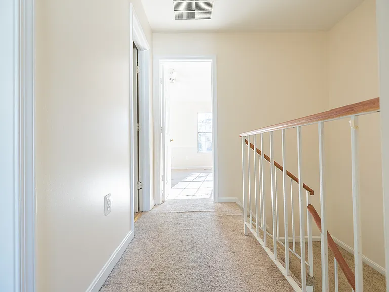 12866 Hyannis Ln — Photo 7