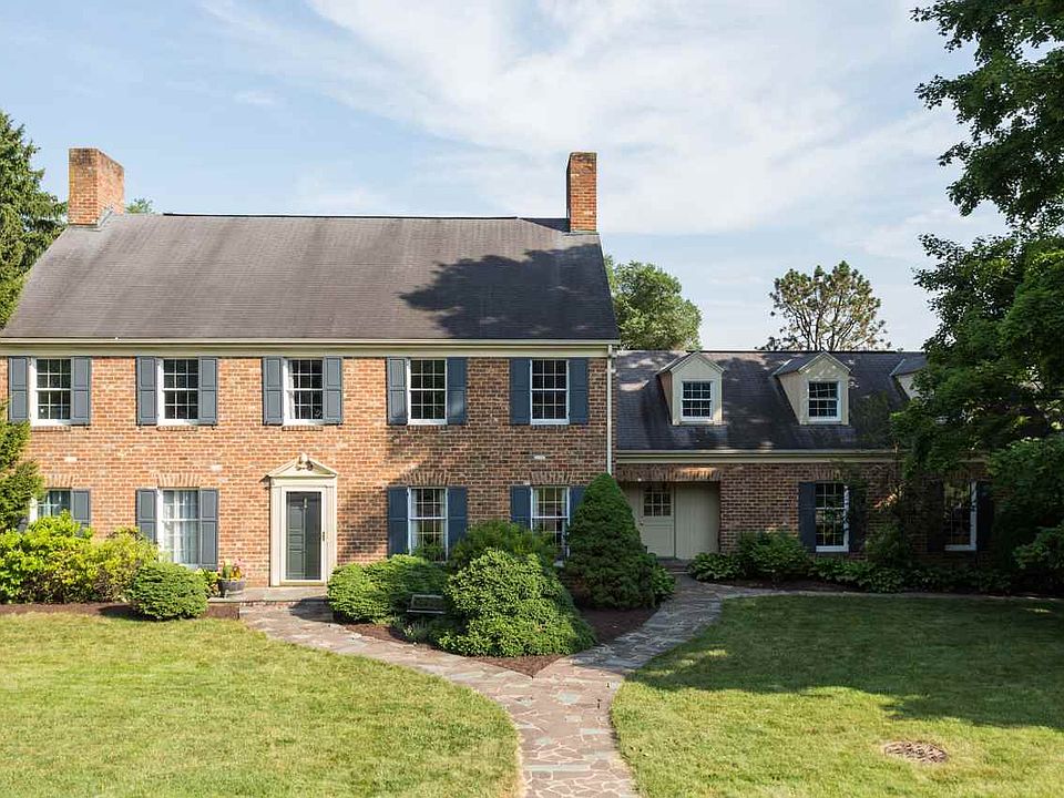 1st image of 480 Andergren Dr