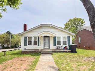 212 E Moore Ave, High Point, NC 27263