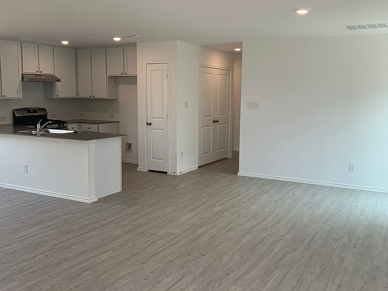 13623 Ansells Pl — Photo 2