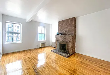 Rented by R New York