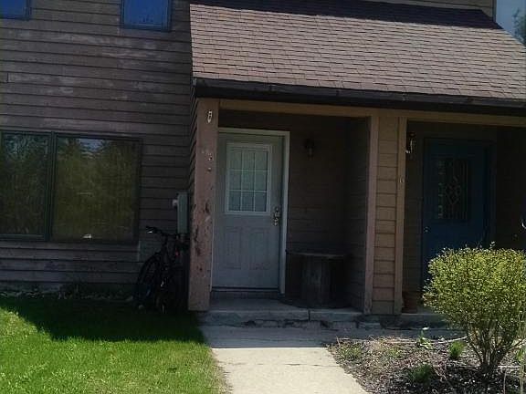 2nd image of 8 Eichen St