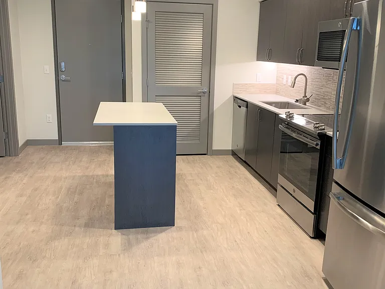 Edge Apartments — Photo 90