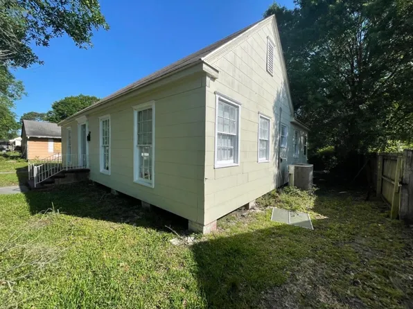 3116 Alamo Ave, Port Arthur, TX 77642