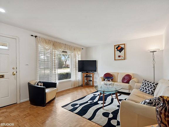 4th image of 1514 Plymouth Pl