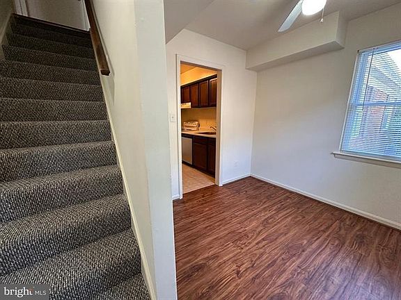 3rd image of 9653 Hagel Cir Suite B