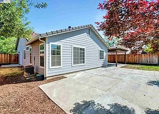 509 Saddleback Cir — Photo 30