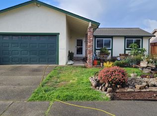 1016 Daniel Dr, Petaluma, CA