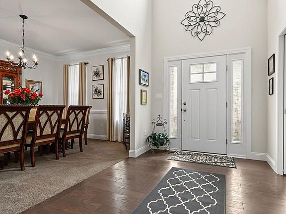 4th image of 35 Micklitz Rd