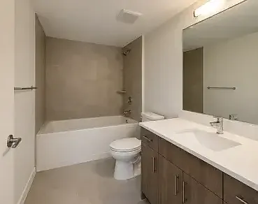 2371 Victory Ave — Photo 4