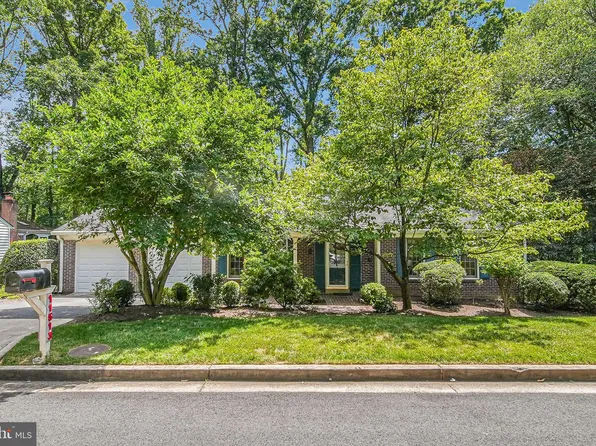 11513 Catalpa Ct, Reston, VA 20191