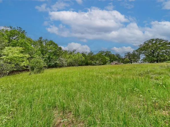 3-8 Starlight Path, Red Rock, TX 78662