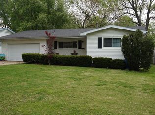2352 S Clay Ave, Springfield, MO 65807