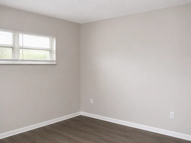 5801 N Flagler Dr — Photo 12