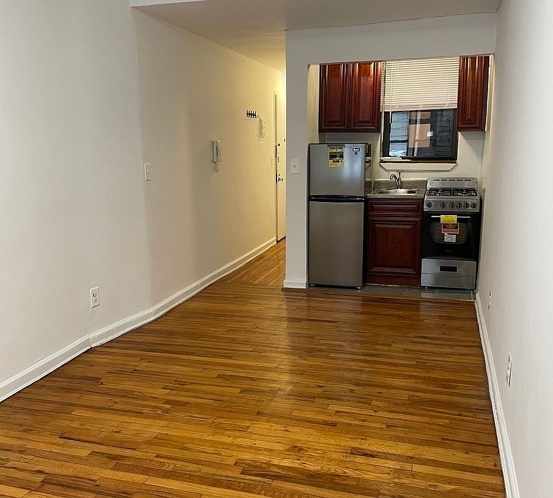 1st image of 205 W 91st St #Dd