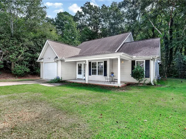 126 Grand Oak Cir, Pendleton, SC 29670