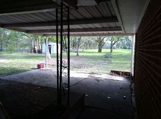 1105 Market St W, Honey Grove, TX 75446
