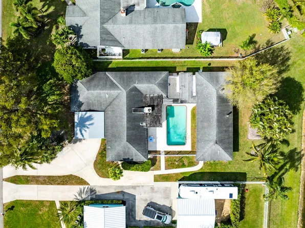 4705 Holly Drive, Palm Beach Gardens, FL 33418