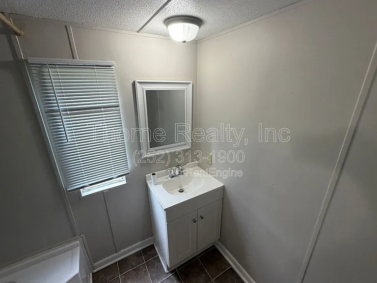 39 Travis Ln — Photo 27