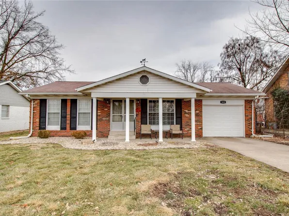 105 Pleasant St, Jerseyville, IL 62052