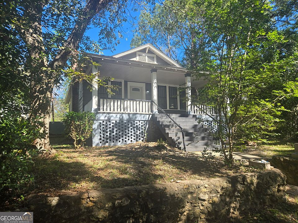 1st image of 217 2nd Ave