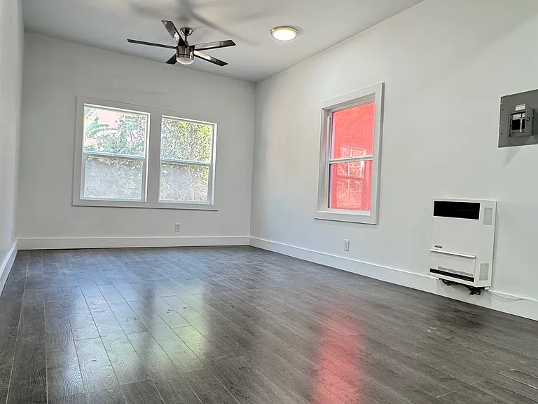 2723 W Sunset Blvd #2 — Photo 3