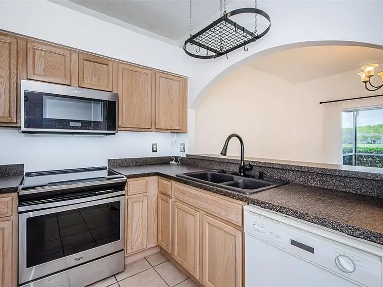 18126 Paradise Point Dr — Photo 11