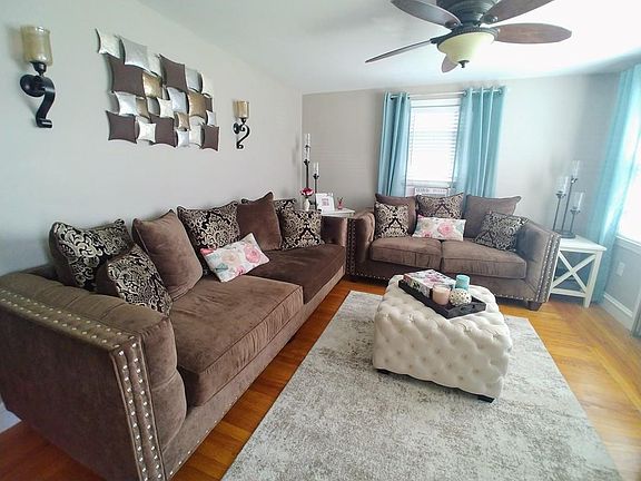 5th image of 21 Overland Ave
