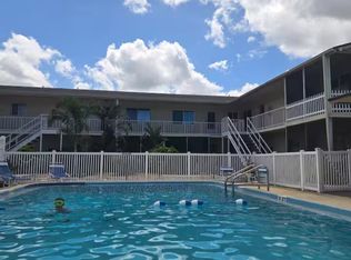 340 Base Ave E APT 313, Venice, FL 34285