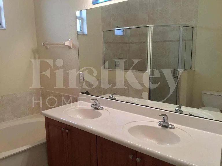 18884 SW 319th St — Photo 14