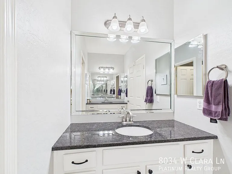 8034 W Clara Ln — Photo 18