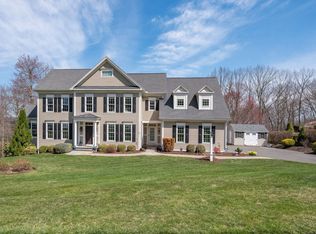 7 Livingston Rd, Collinsville, CT 06019