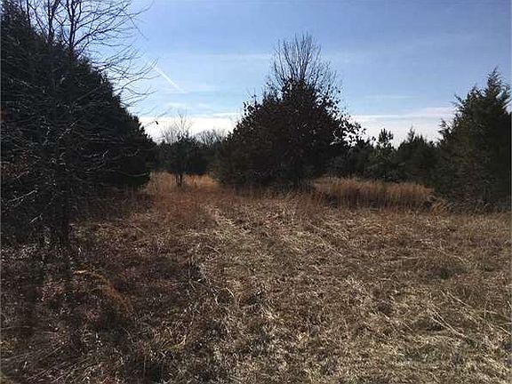 5th image of 400 W Race Ave