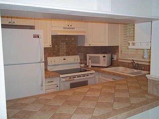 4th image of 8811 NW 28th Dr #14
