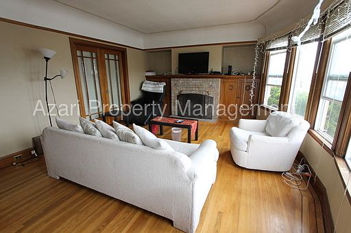 2nd image of 2150 21st Ave