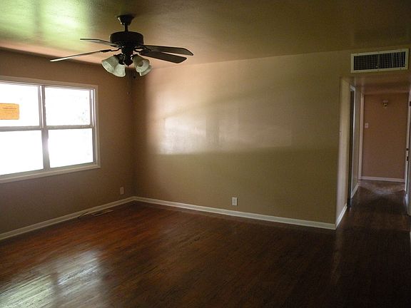2nd image of 1011 W 12th St