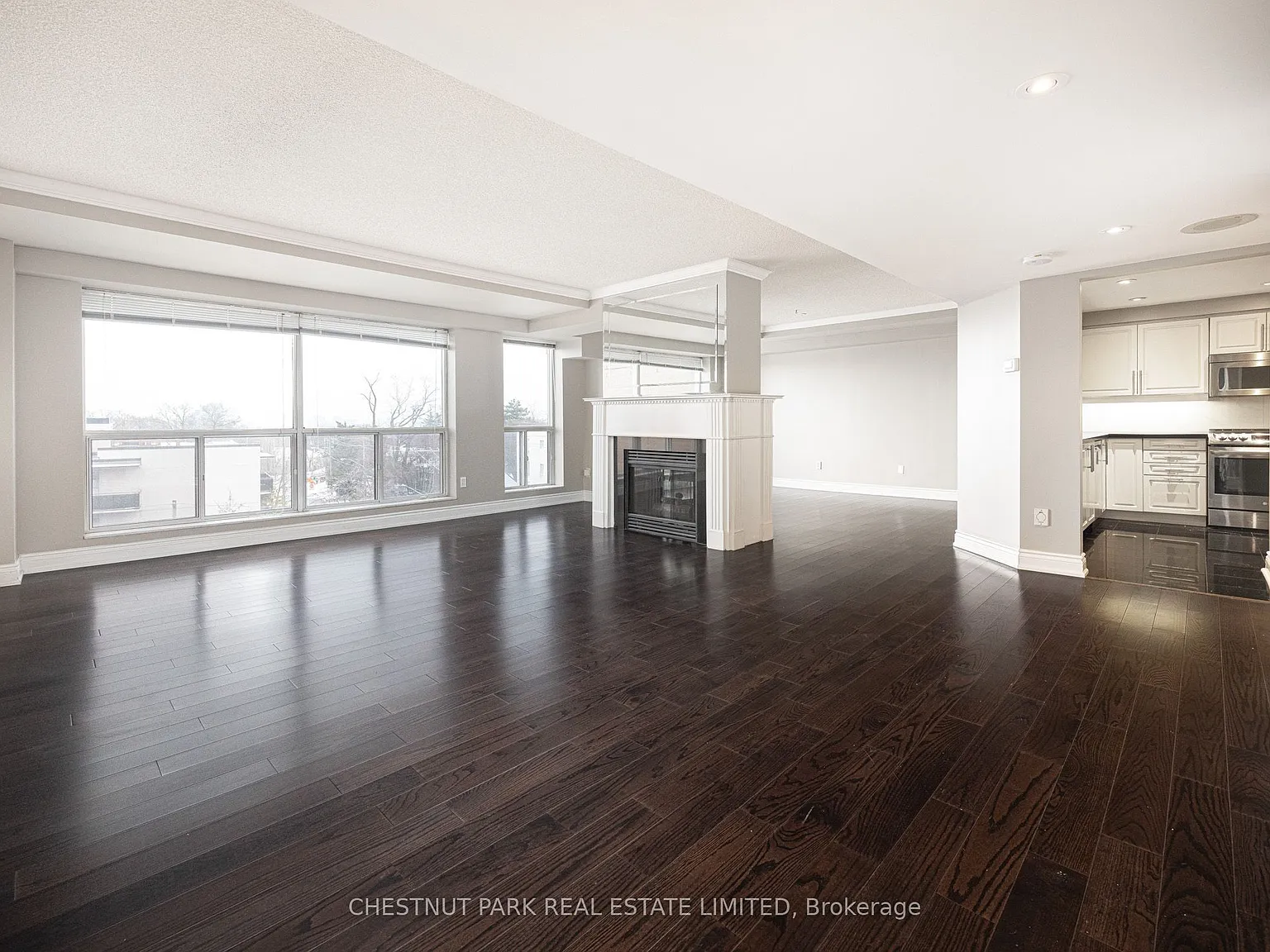 1818 Bayview Avenue — Photo 3