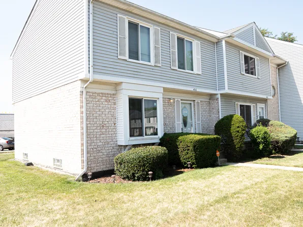 416 Gainsborough Ct, Bolingbrook, IL 60440