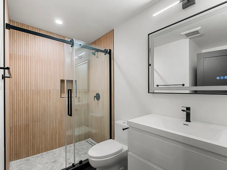 2520 Regent St #7 — Photo 5