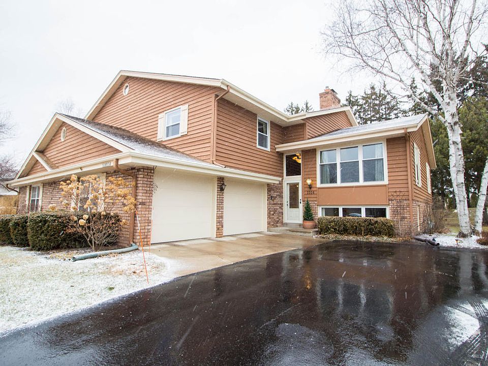 1st image of 1514 W De La Warr Cir