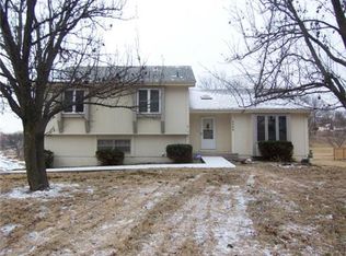 4903 Halsey St, Shawnee, KS 66216