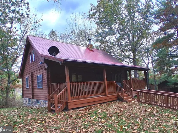 412 Hideaway Ln, Berkeley Springs, WV 25411
