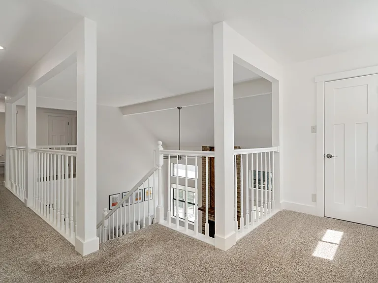 8906 Shady Hls — Photo 25