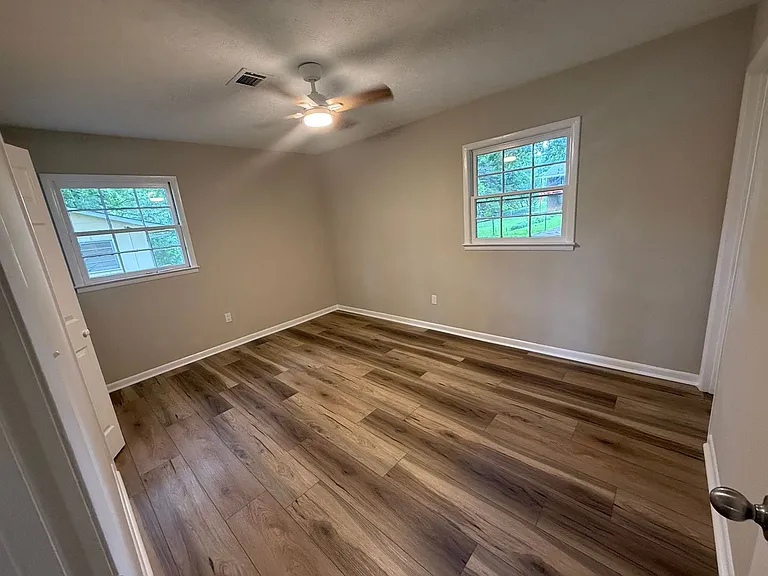 1217 Frederick Rd — Photo 9