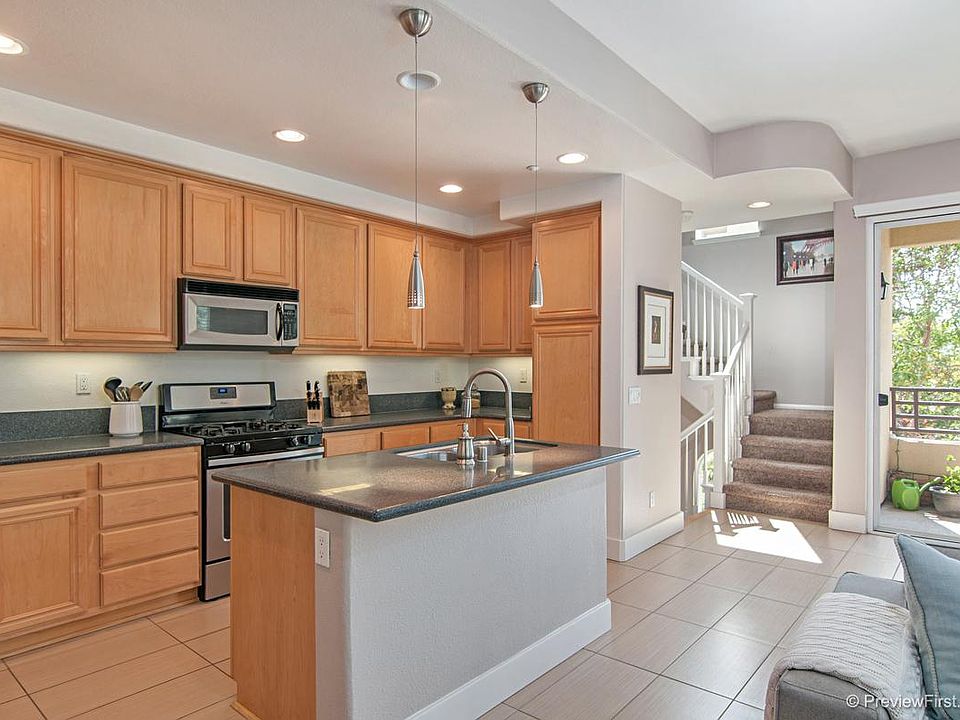 1st image of 2864 Escala Cir