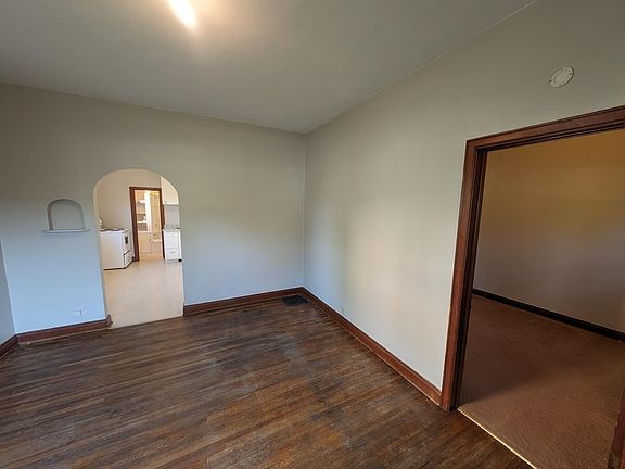 5th image of 10 3rd Ave SW #1
