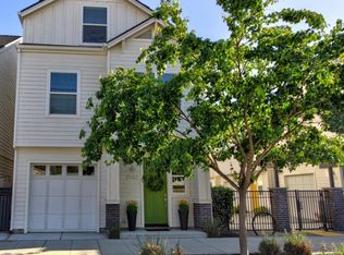 2502 R St, Sacramento, CA 95816