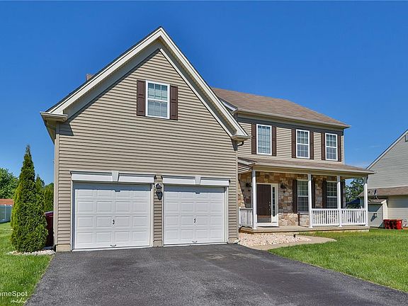 2nd image of 2784 Clark Pl