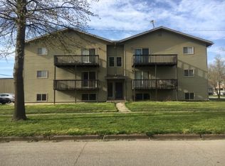 118 E 7th Ave #12, Emporia, KS 66801