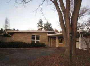 201 Glendora Dr, Bloomington, IN